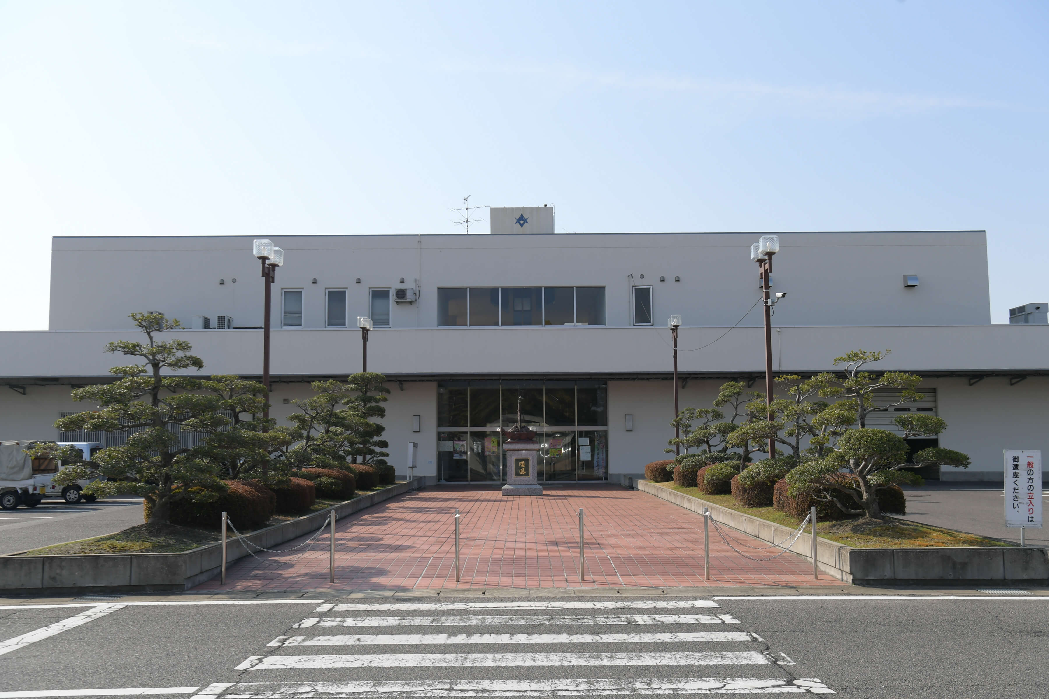会社の外観写真